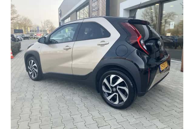 Toyota Aygo X (2024) thumbnail 2