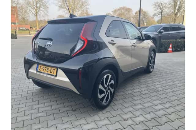Toyota Aygo X (2024) thumbnail 3