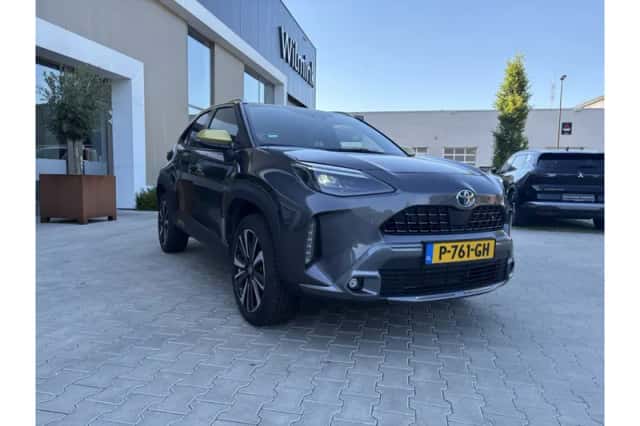 Toyota Yaris Cross (2022) thumbnail 2