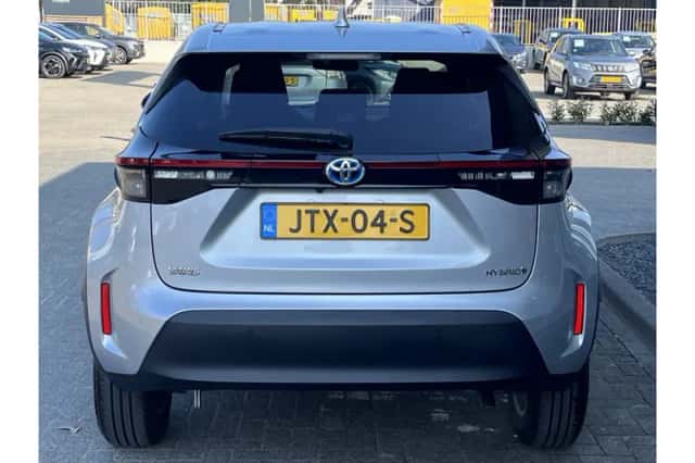 Toyota Yaris Cross (2025) thumbnail 4