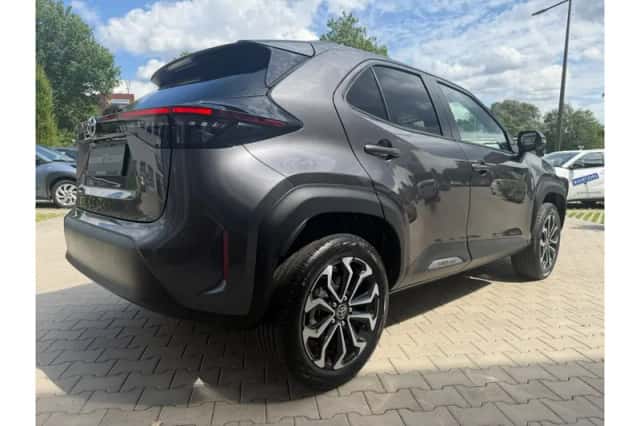 Toyota Yaris Cross (2024) thumbnail 5