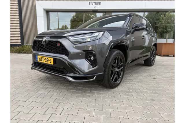 Toyota RAV4 (2025) thumbnail 1