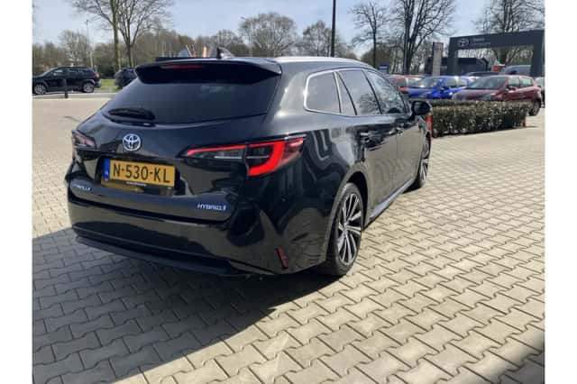 Toyota Corolla (2021) thumbnail 5