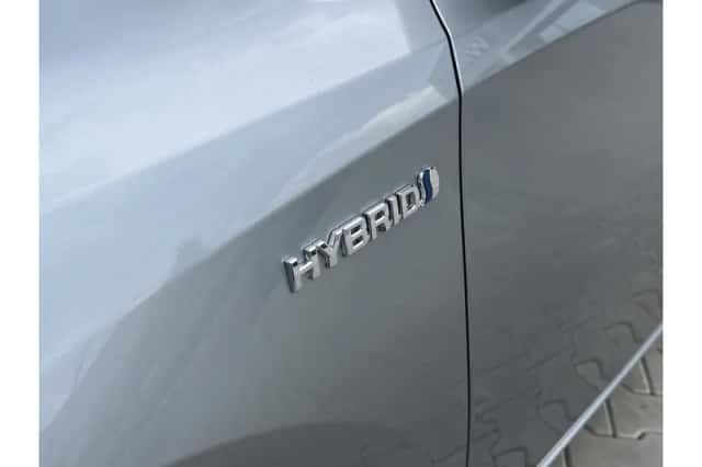 Toyota Auris (2017) thumbnail 5