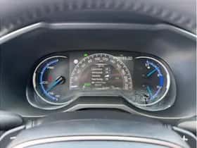 Toyota RAV4 (2021) thumbnail 13