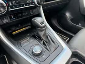 Toyota RAV4 (2021) thumbnail 22