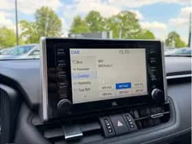 Toyota RAV4 (2021) thumbnail 26