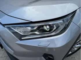 Toyota RAV4 (2021) thumbnail 34