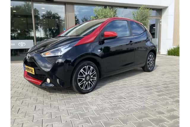 Toyota Aygo (2021) thumbnail 1