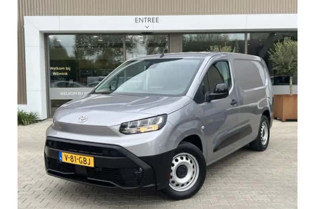 Toyota Proace (2024) thumbnail 1