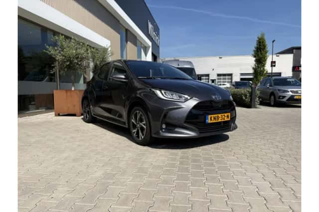Toyota Yaris (2026) thumbnail 2