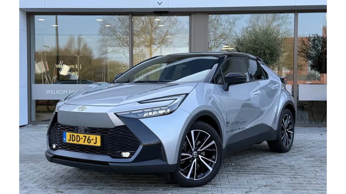 Toyota C-HR (2025) — foto 1