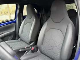 Toyota Aygo X (2022) thumbnail 10