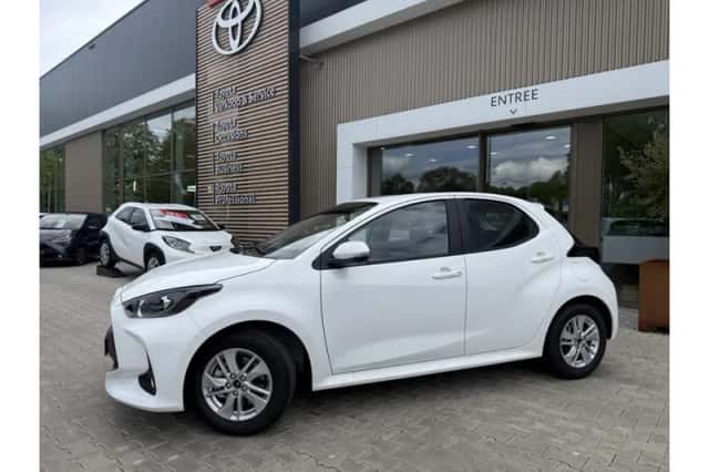 Toyota Yaris (2026) thumbnail 2