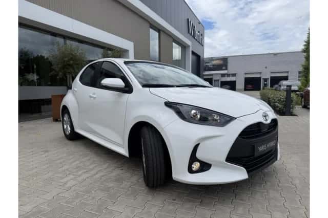 Toyota Yaris (2026) thumbnail 3