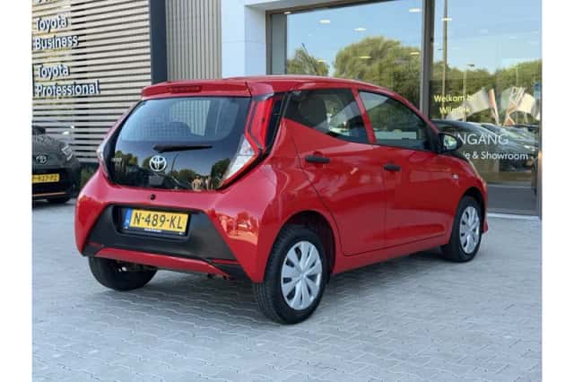 Toyota Aygo (2022) thumbnail 5