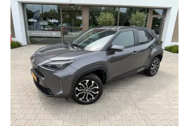 Toyota Yaris Cross (2024) thumbnail 1