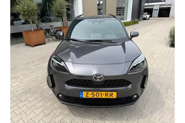Toyota Yaris Cross (2024) thumbnail 3