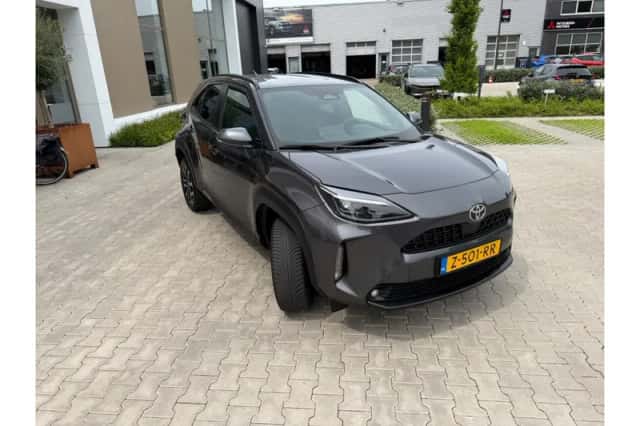 Toyota Yaris Cross (2024) thumbnail 4