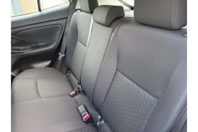 Toyota Yaris Cross (2024) thumbnail 6