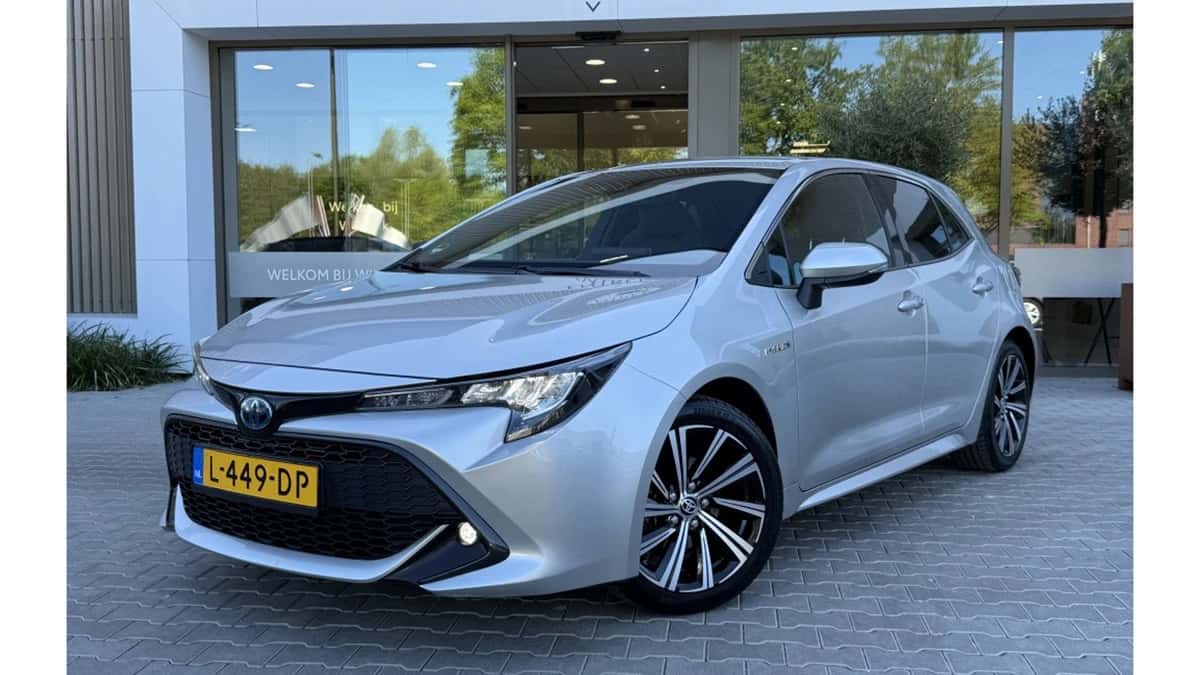 Toyota Corolla (2021) — foto 1