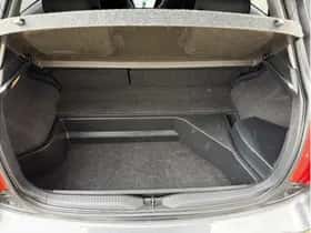 Toyota Auris (2012) thumbnail 24