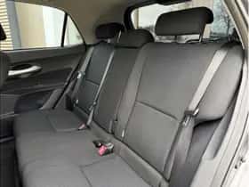Toyota Auris (2012) thumbnail 7
