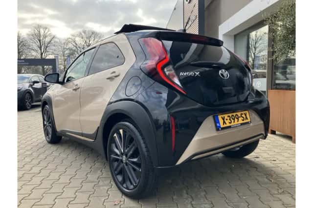 Toyota Aygo X (2024) thumbnail 3
