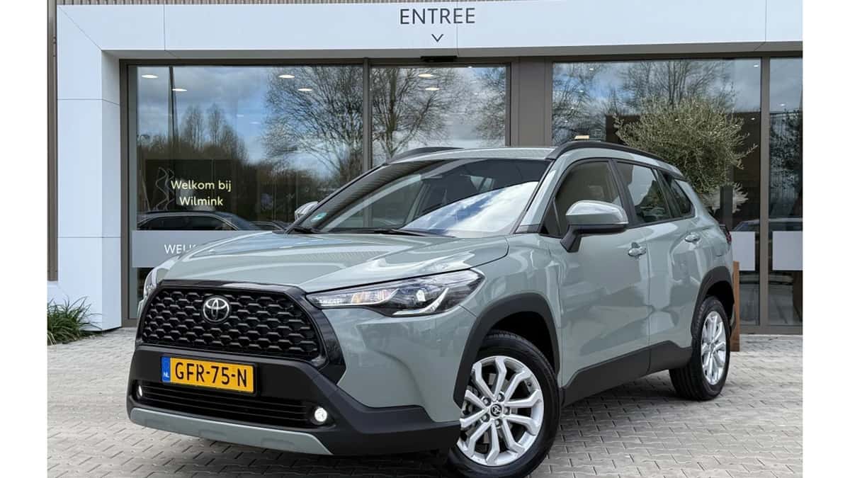 Toyota Corolla (2024) — foto 1