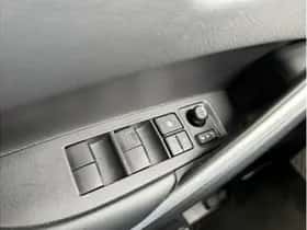 Toyota Corolla (2024) thumbnail 13