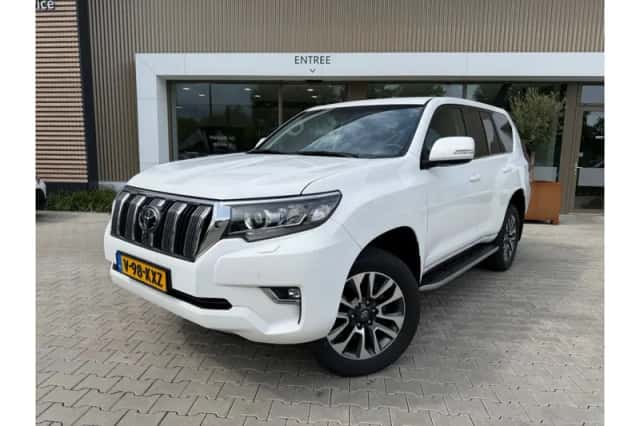 Toyota Land Cruiser (2024) thumbnail 1