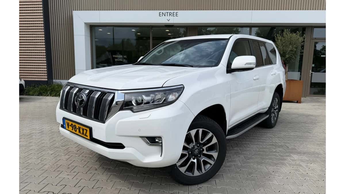 Toyota Land Cruiser (2024) — foto 1
