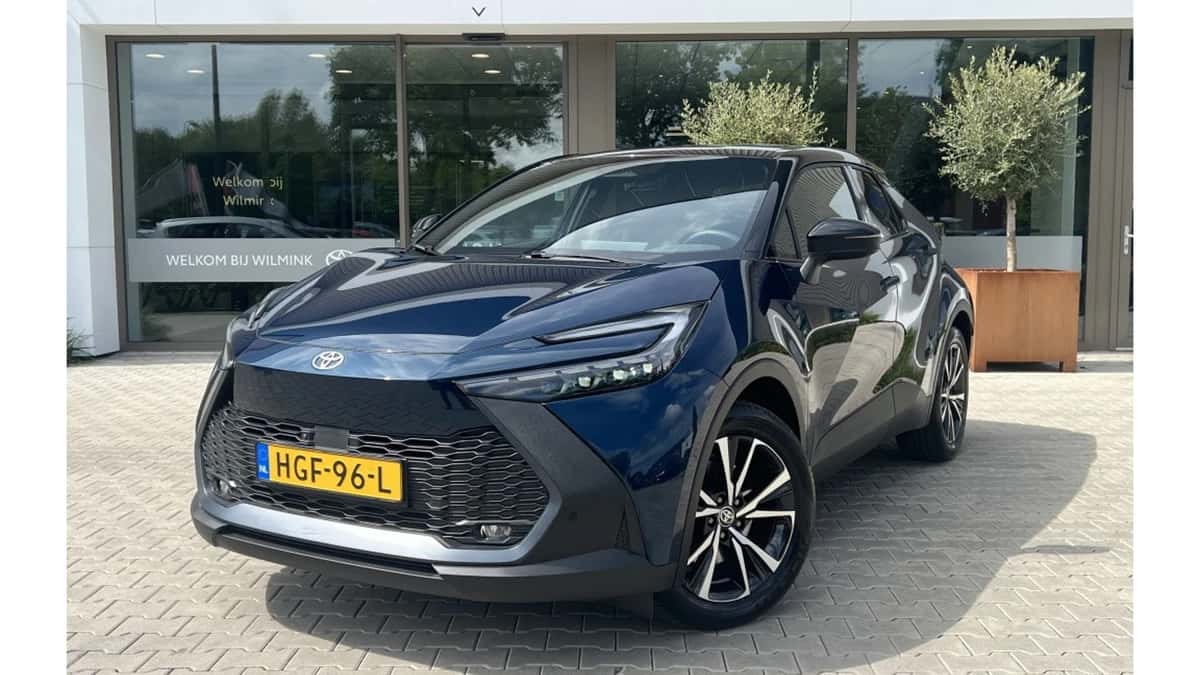 Toyota C-HR (2025) — foto 1