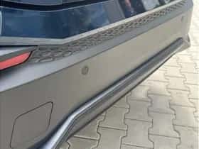 Toyota C-HR (2025) thumbnail 7