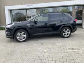 Toyota RAV4 (2022) thumbnail 2