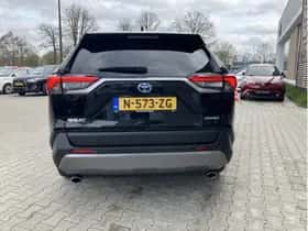 Toyota RAV4 (2022) thumbnail 4