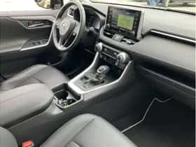 Toyota RAV4 (2022) thumbnail 10