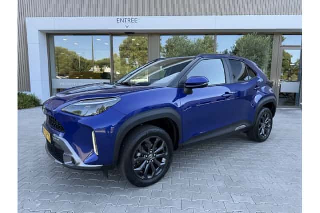 Toyota Yaris Cross (2024) thumbnail 1