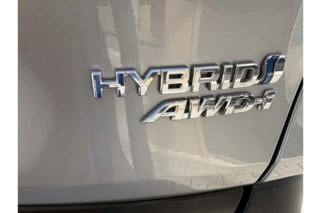 Toyota RAV4 (2022) thumbnail 5