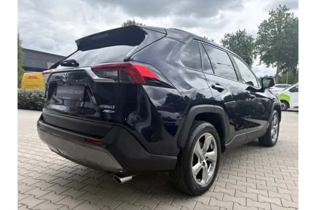 Toyota RAV4 (2020) thumbnail 3