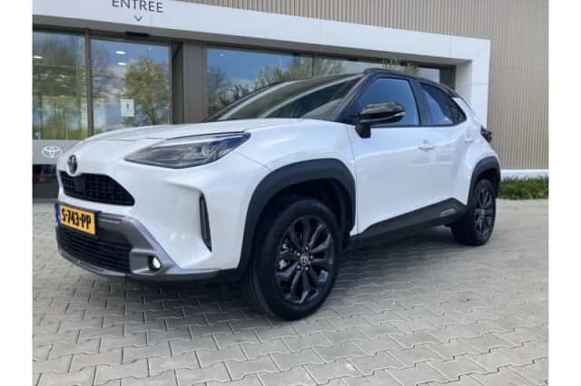 Toyota Yaris Cross (2023) thumbnail 1