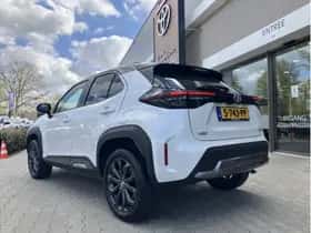 Toyota Yaris Cross (2023) thumbnail 3