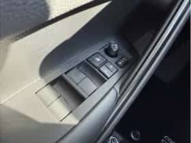 Toyota Corolla (2025) thumbnail 13