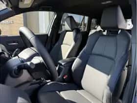 Toyota Corolla (2025) thumbnail 8