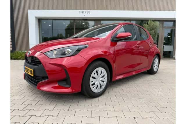 Toyota Yaris (2022) thumbnail 1
