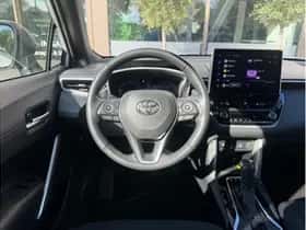 Toyota Corolla (2024) thumbnail 12