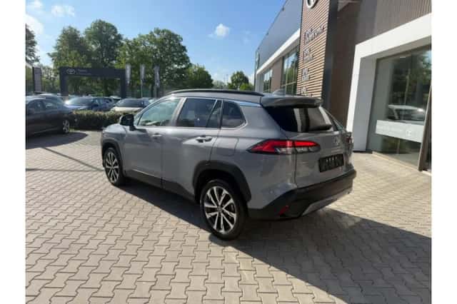 Toyota Corolla (2024) thumbnail 3