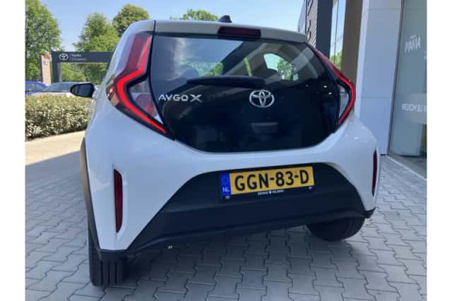 Toyota Aygo X (2024) thumbnail 3