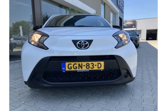 Toyota Aygo X (2024) thumbnail 6