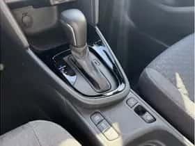 Toyota Yaris Cross (2025) thumbnail 17